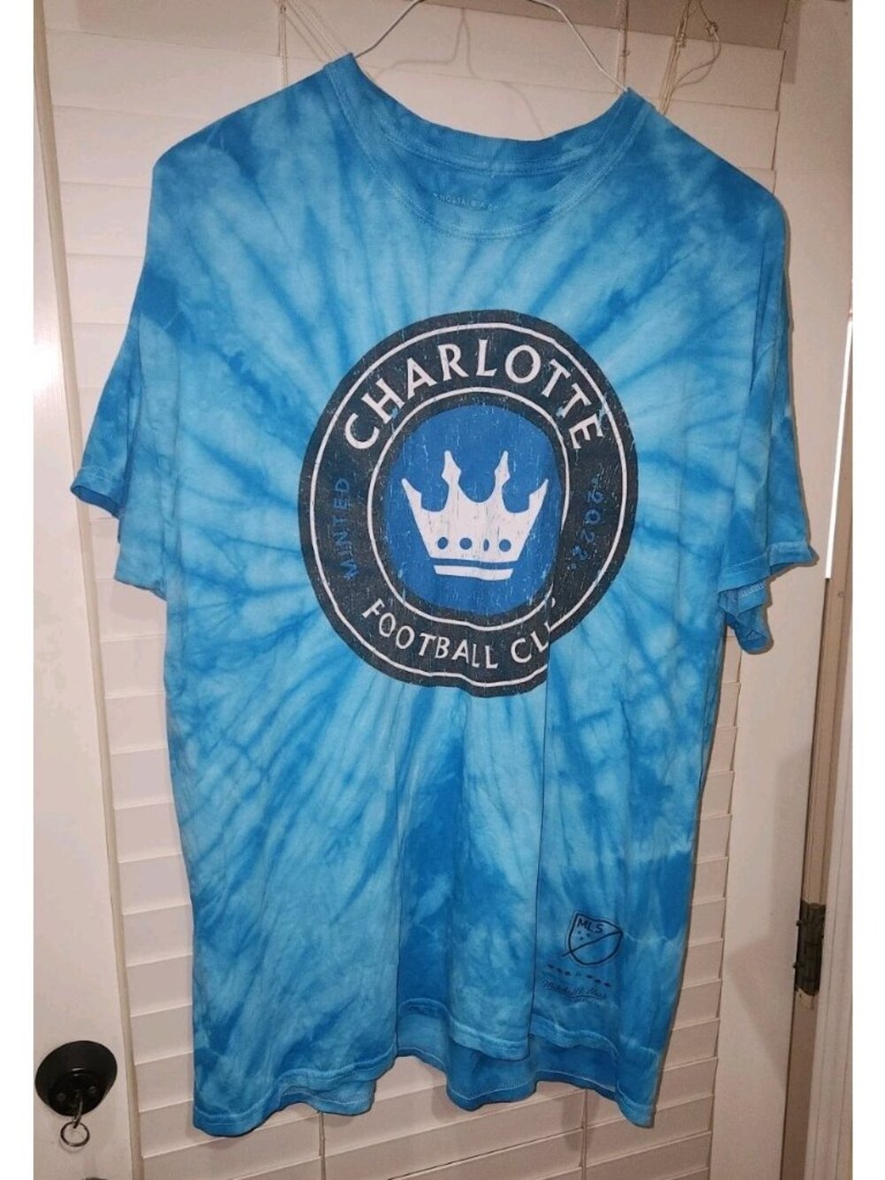 CHARLOTTE FC Mens XL T Shirt Mitchell & Ness Blue Tie Dye MLS Soccer Crown